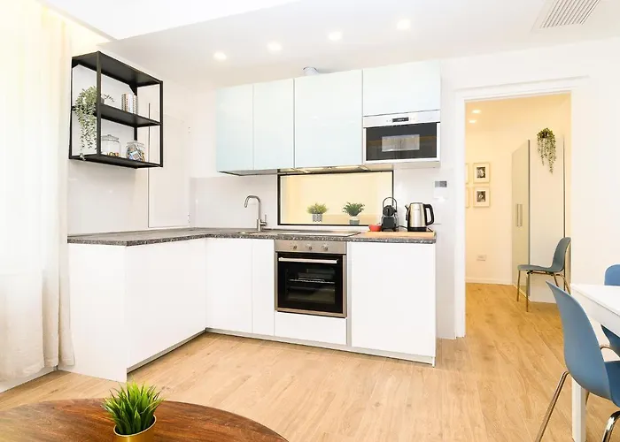 Modern & Elegant By Ndp Rent Appartement Rome